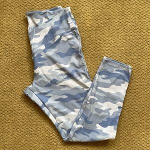 NWT PINK ACTIVE V Crossover Leggings